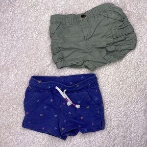 🟢 Set of two short toddler girl size 12-18 month Old Navy/Cat and Jack